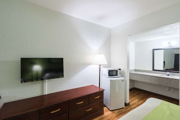 MOTEL 6 MATTOON IL (Magnet)